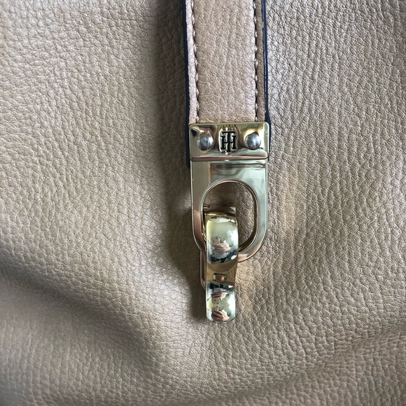 Tommy Hilfiger Tan Imitation Leather Shoulder Bag - Picture 3 of 5